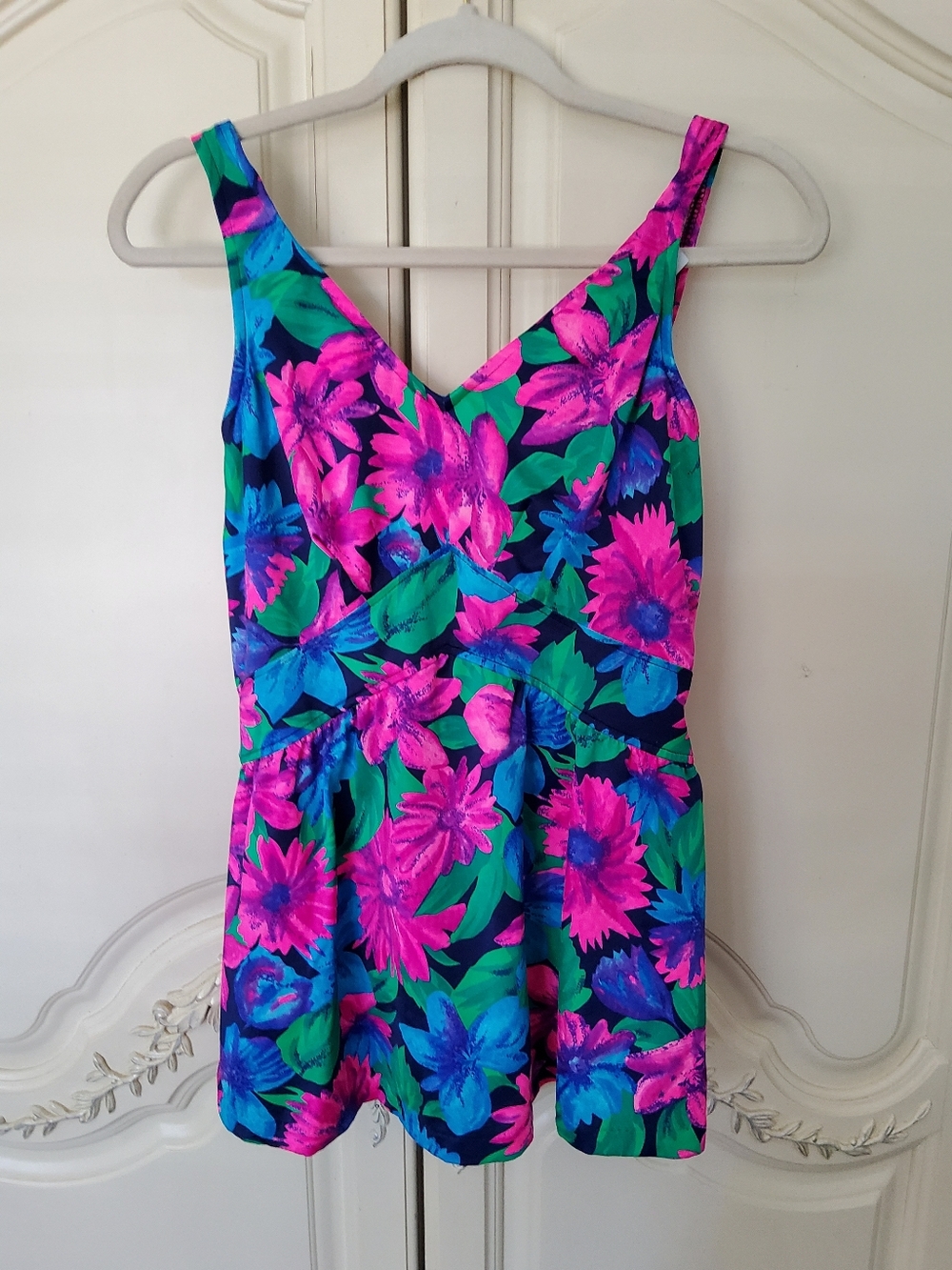 Vintage Maxine Of Hollywood Vibrant Floral Pin Up Swim Suit